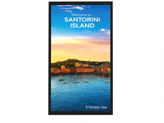 Digitales Display mit der Aufschrift "Welcome to SANTORINI ISLAND" über einem Foto von bunten Häusern auf einer Hügelkuppe am Wasser; im Vordergrund Boote im blauen Meer, dahinter Sonnenuntergangshimmel. Unten steht "A Fantastic View". Perfektes Geschenk oder Deko für Griechenland- und Santorini-Fans.